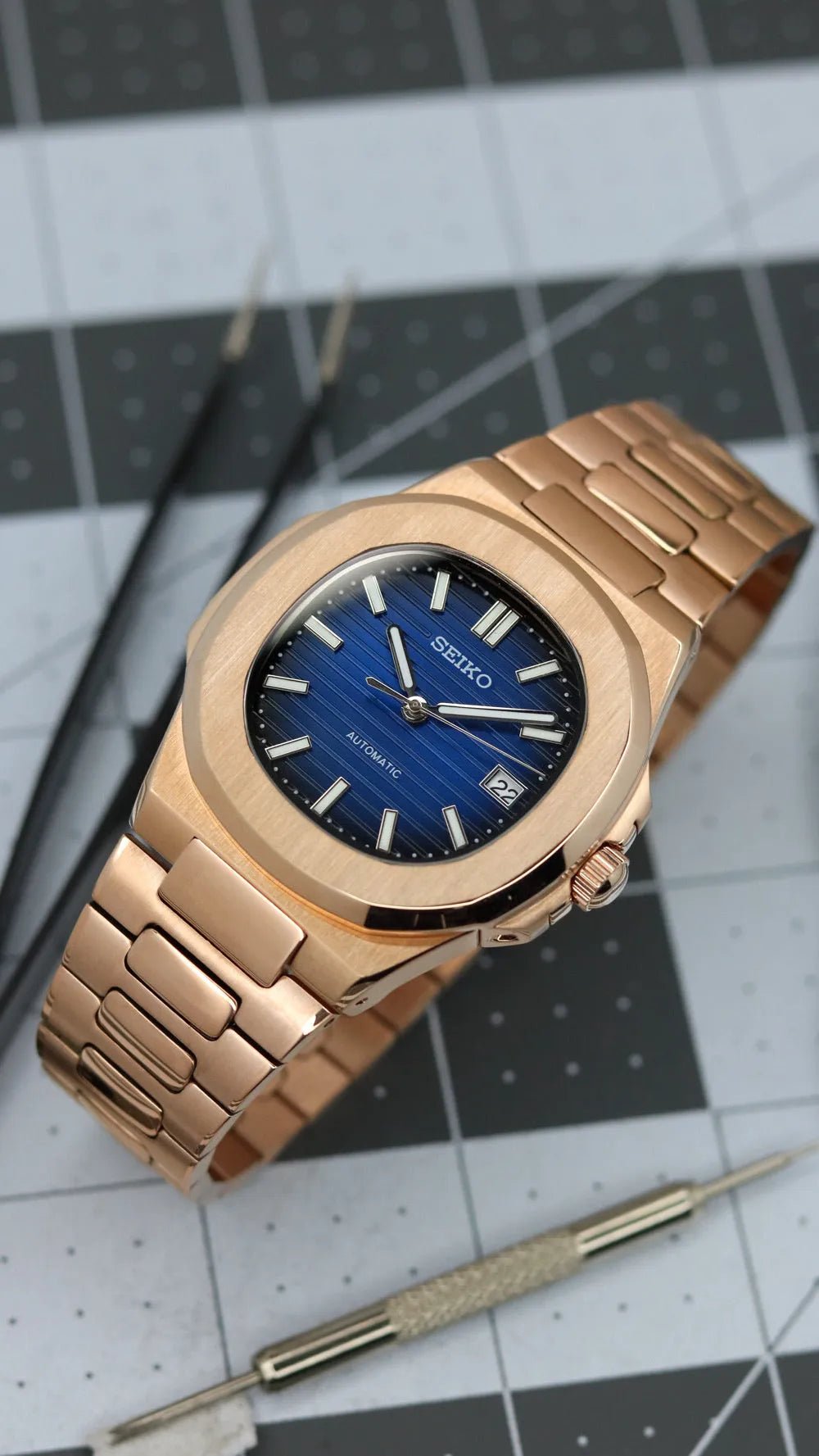 MOD NAUTILUS – BLAUES ROSÉGOLD 