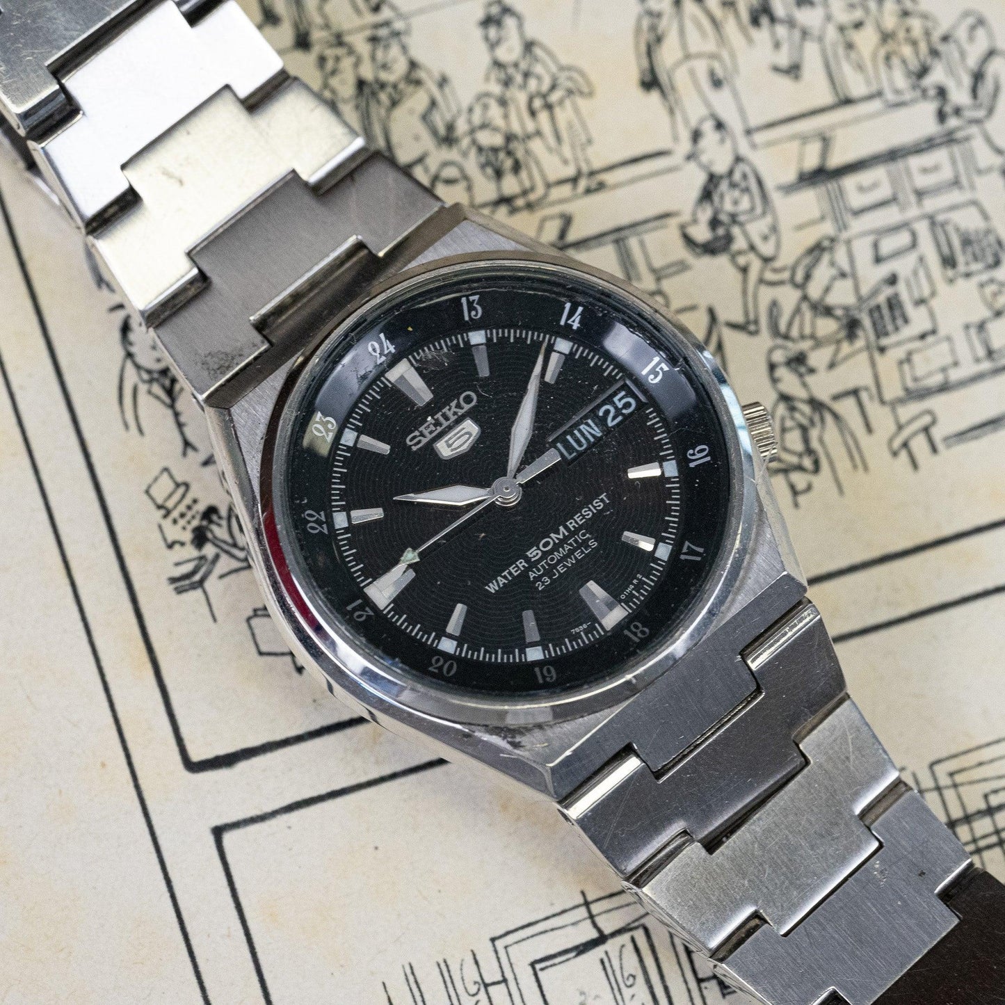 Seiko 5 7S26-3100 vintage watch