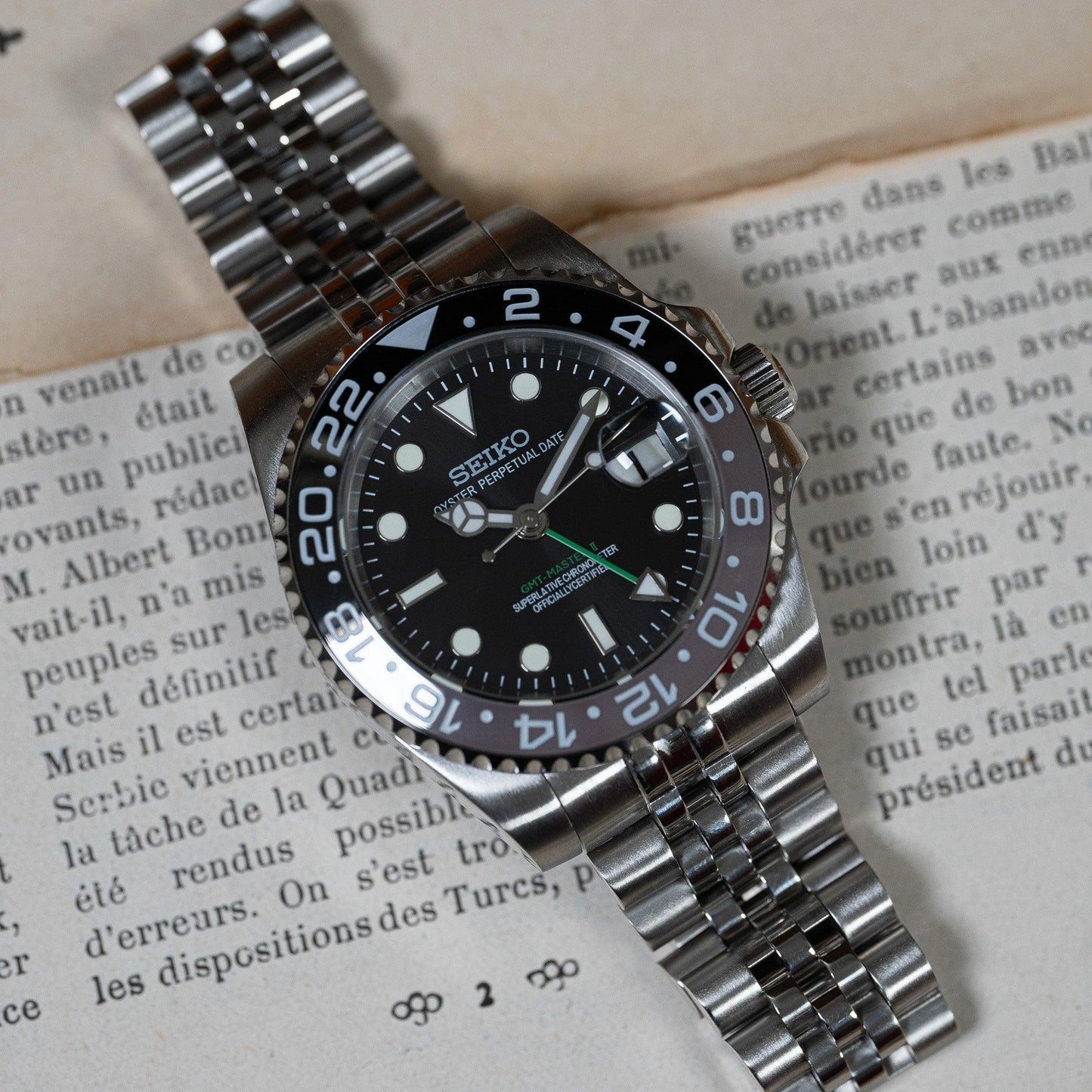 MOD GMT – BRUCE WAYNE 