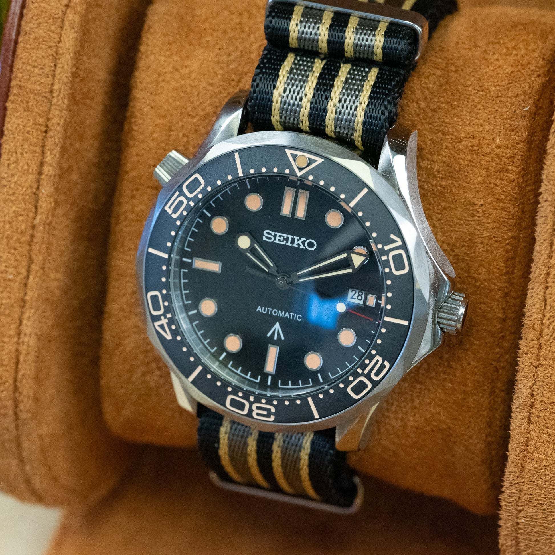 MOD SEAMASTER - 007 JAMES BOND - MONTRE A PAPY - Montre automatique seiko mod avecmilanais